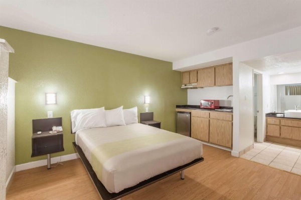 Motel 6 Hemet image 8